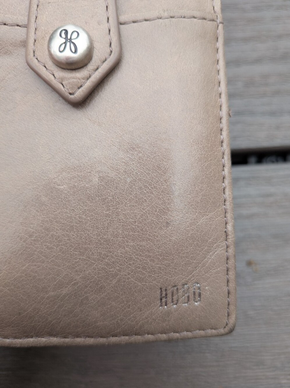 HOBO Beige Taupe Wristlet Card Wallet with Chain - Picture 2 of 2